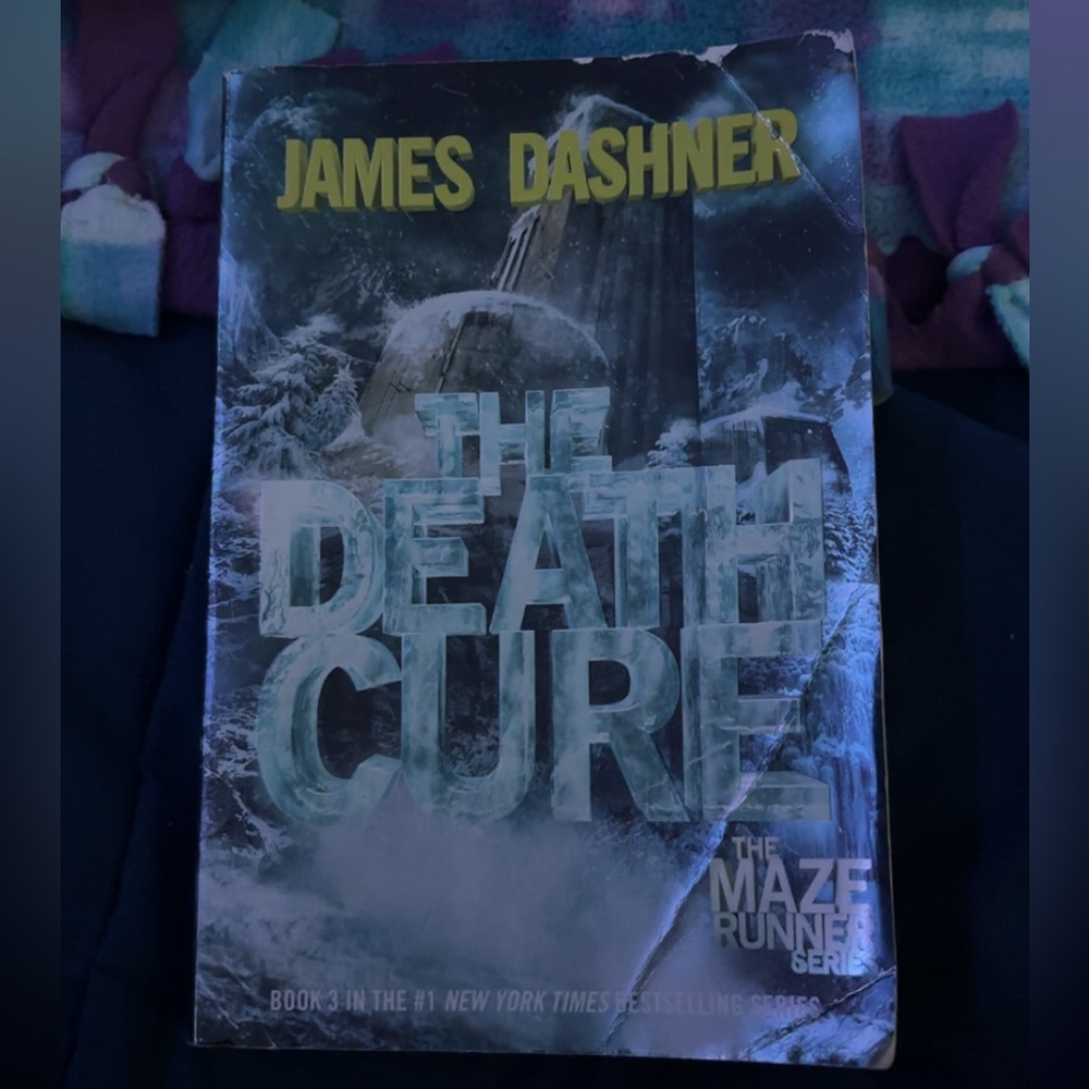 The Death Cure - paperback. Author: James Dashner.